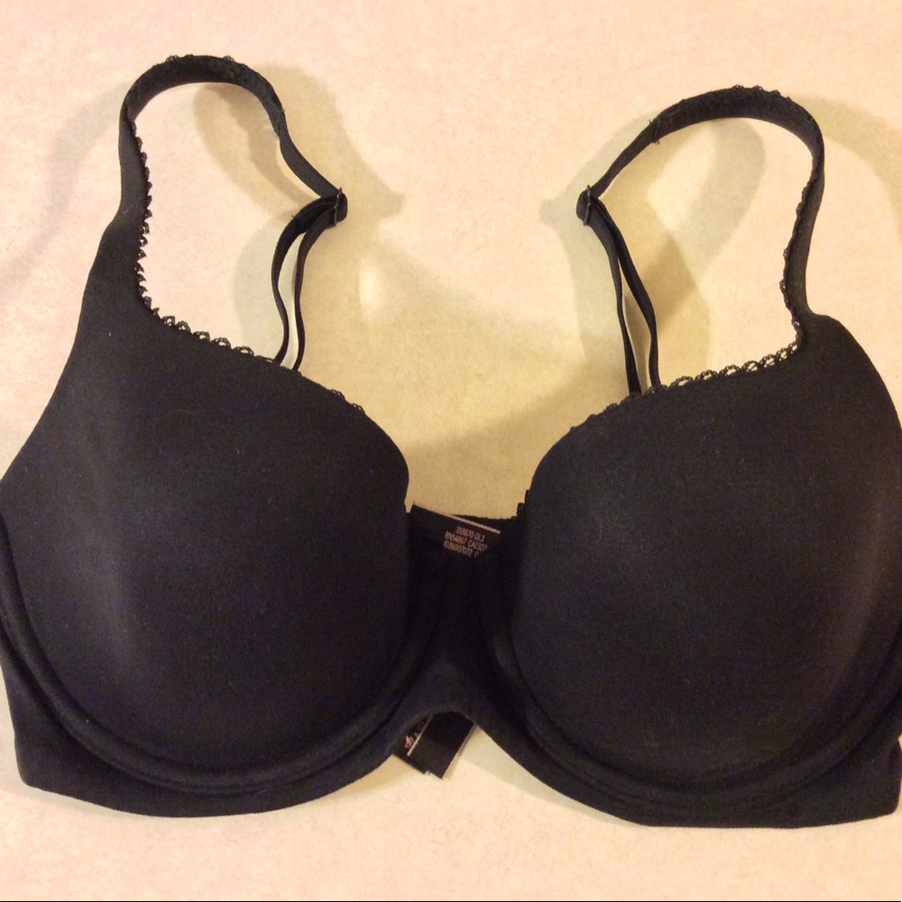 Black Victoria’s Secret Demi bra 32DD